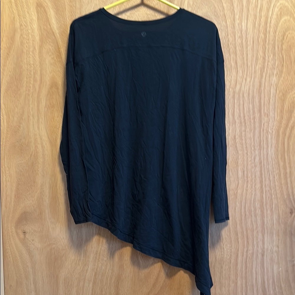 Lululemon Black Side Tie Top Long Sleeve - Picture 3 of 3